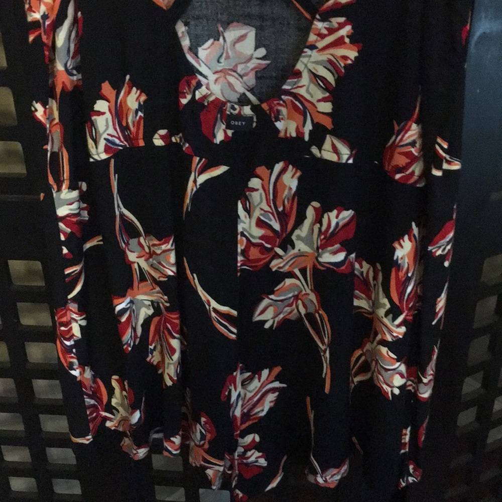 OBEY ROMPER - Picture 4 of 6